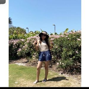 Meet your Posher, Marleni